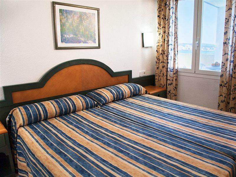 Apartamentos Blue Star (Adults Only) Сан-Антонио-Абад Экстерьер фото