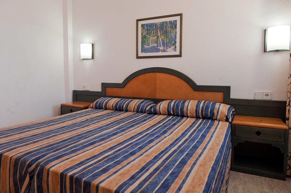 Apartamentos Blue Star (Adults Only) Сан-Антонио-Абад Экстерьер фото