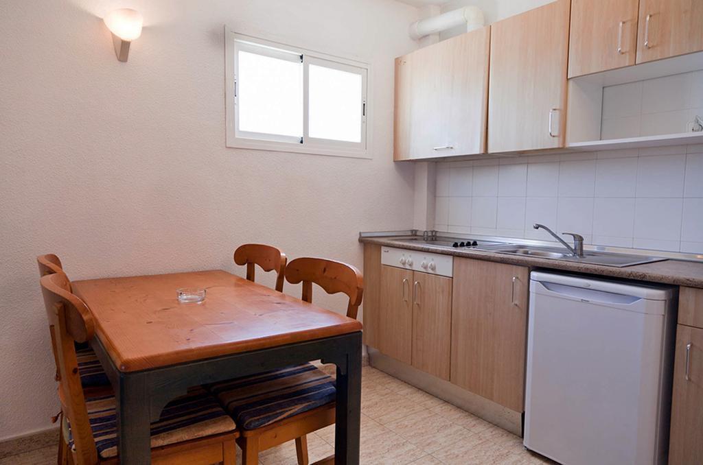 Apartamentos Blue Star (Adults Only) Сан-Антонио-Абад Экстерьер фото