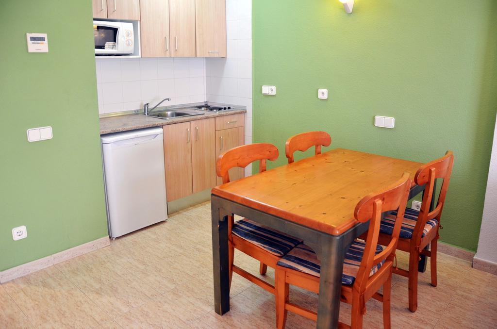 Apartamentos Blue Star (Adults Only) Сан-Антонио-Абад Экстерьер фото